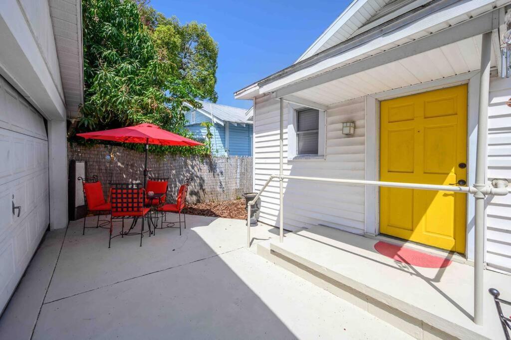 No Ho Yellow Door Bungalow แทมปา ภายนอก รูปภาพ